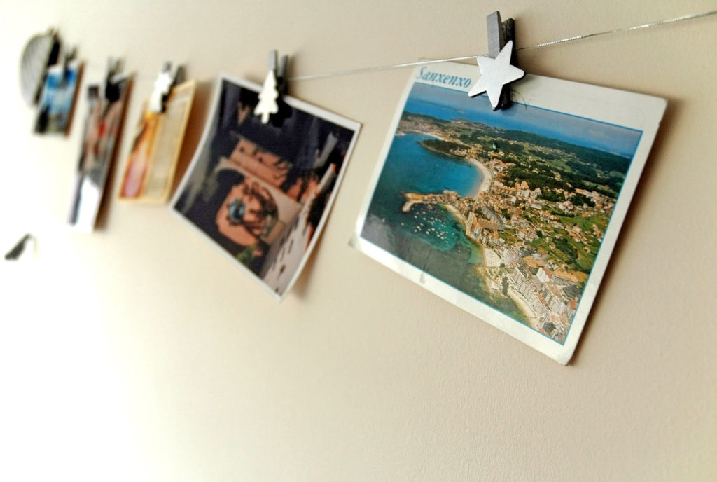 Hanging Postcards on Cubicle Wall using Clips & Wire